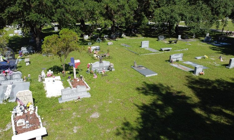 Fort Denaud Cemetery